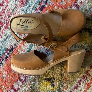 Tan Lotta shoes (high wood) size 38-like new without tags